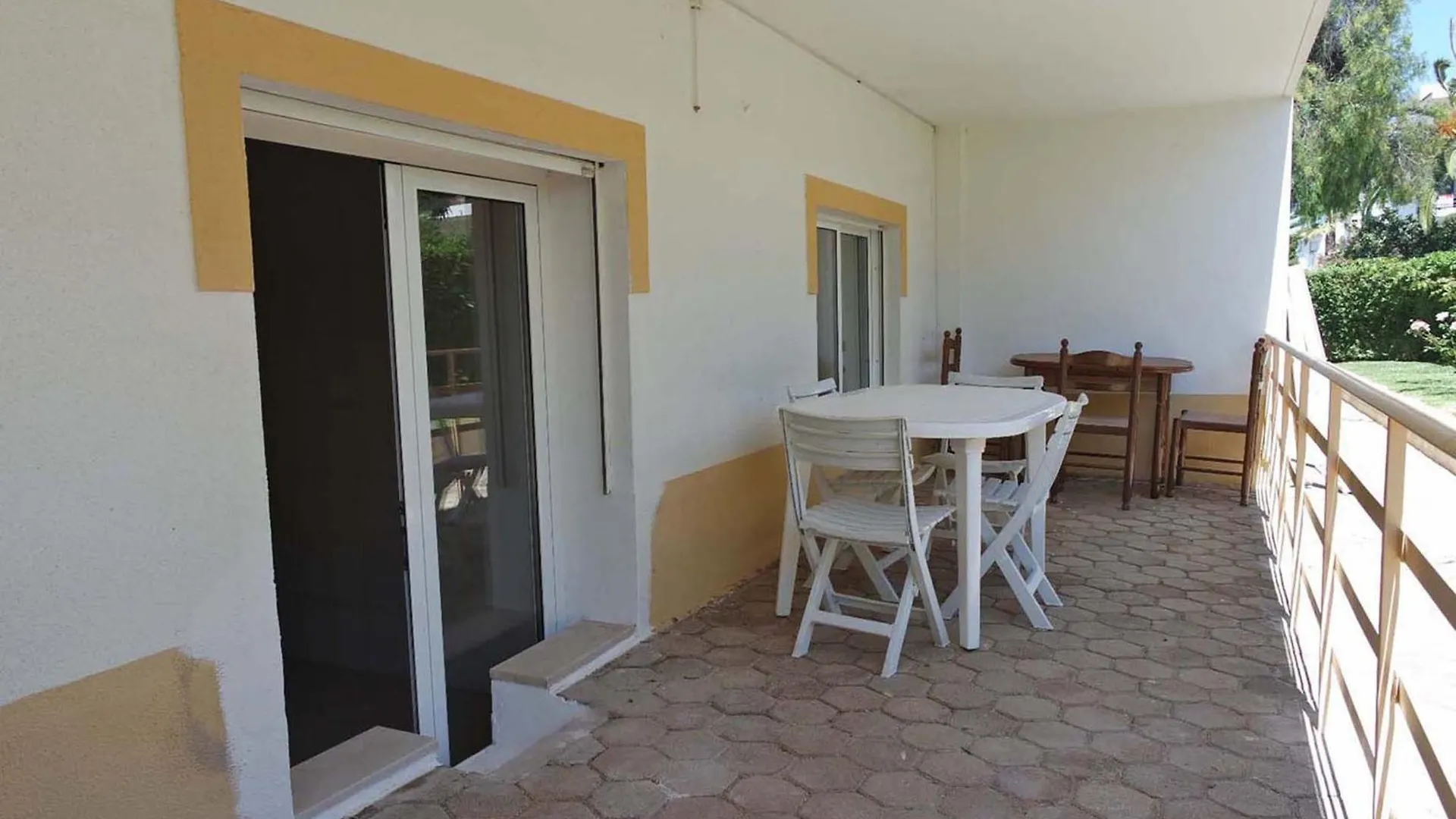 A10 - Silence Ground-Floor And Pool Apartment Lagos